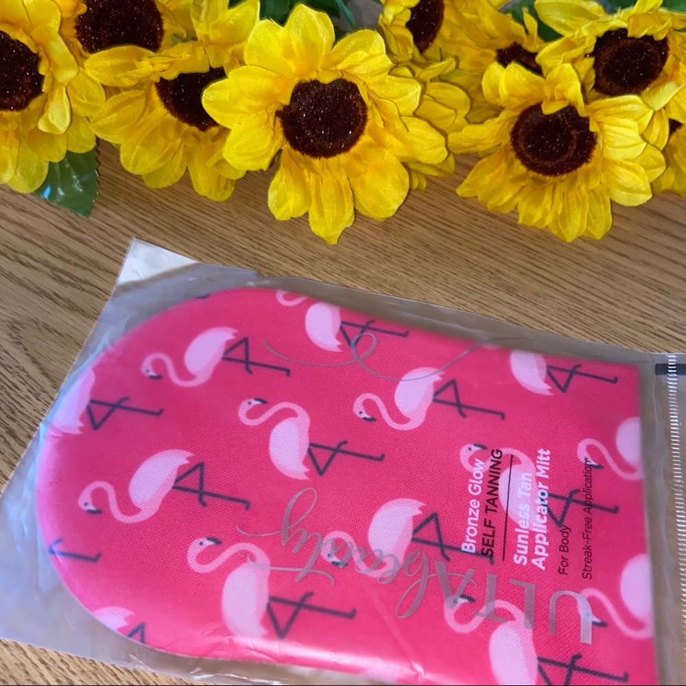 NWOT tanning Mitt